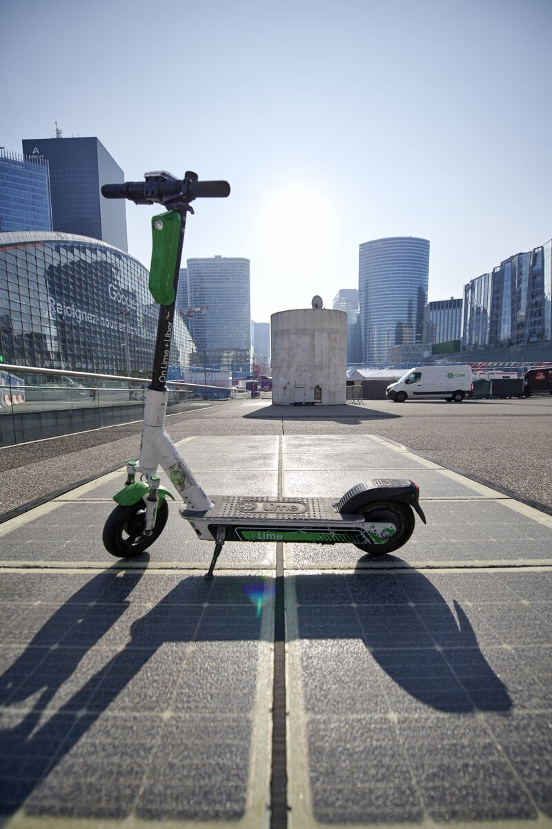 #Wattway packs and #escooter perfect match in La Défense demonstrates how #solar and #microbolity can combine to go #green