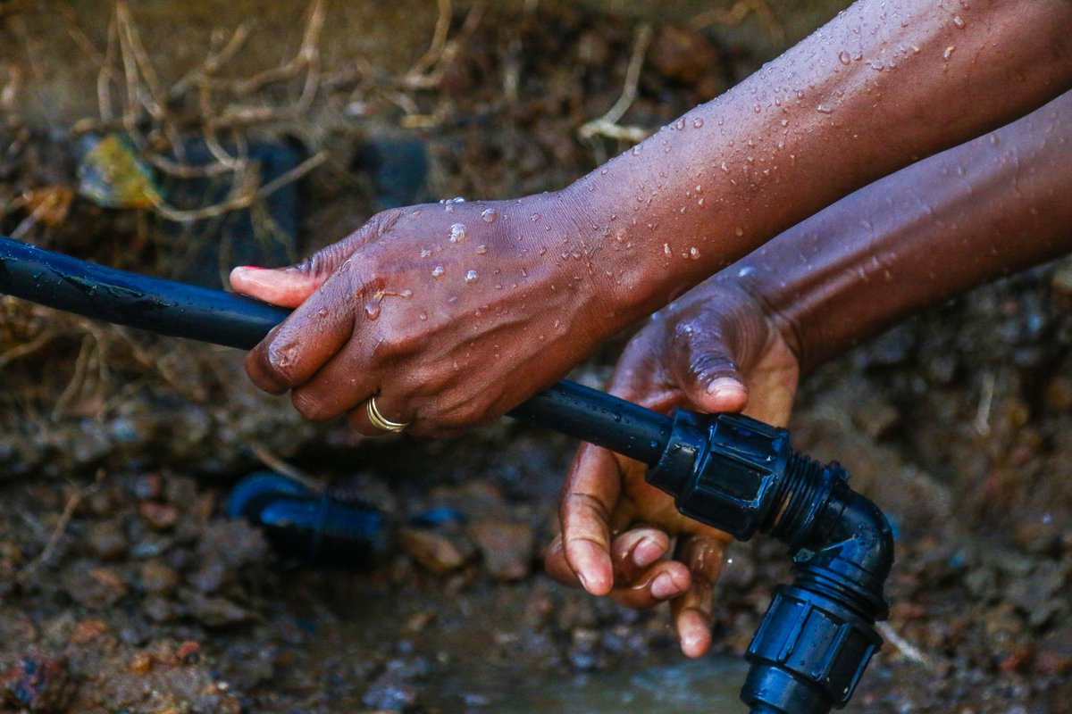 💦#CoEwaterAlert – Springs
An urgent water supply interruption affecting Reedville will be implemented on Wednesday, 21 October from 09:00 until 19:00 to make way for technicians to repair a leaking water pipe. https://t.co/RQo90577uP