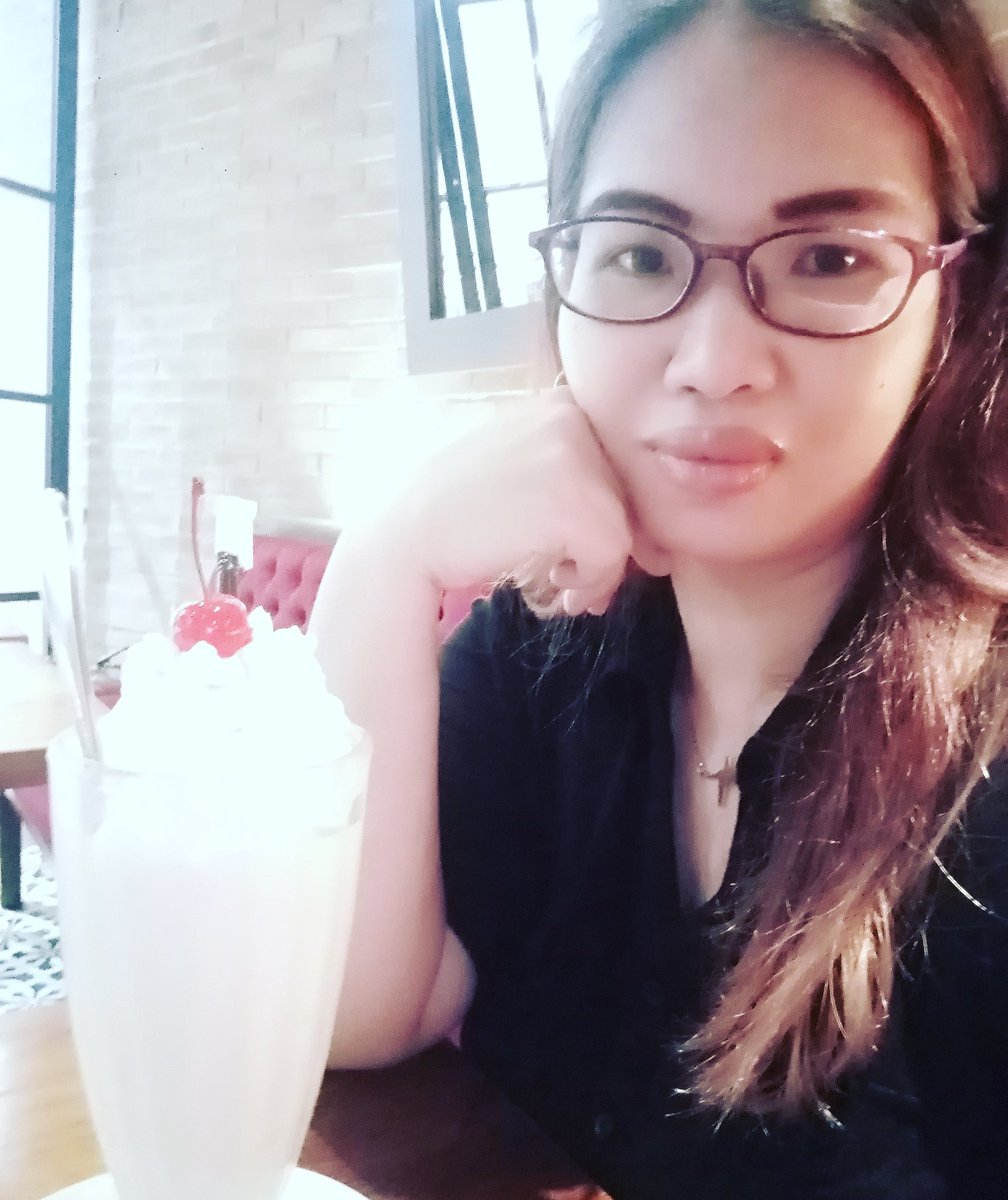 greyze's tweet photo. It ain't bad to have some melon shake on a cold and rainy day, eh? 🍧💃☔

Come hang with me on twitch, link on bio👆
.
.
.
.
.
.
.
.
#twitchstreamer
#twitch
#twitchstreaming
#twitchgirls
#twitchtv
#manila
#Philippines
#twitchirl
#twitchaffiliate https://t.co/HByiLNINPt