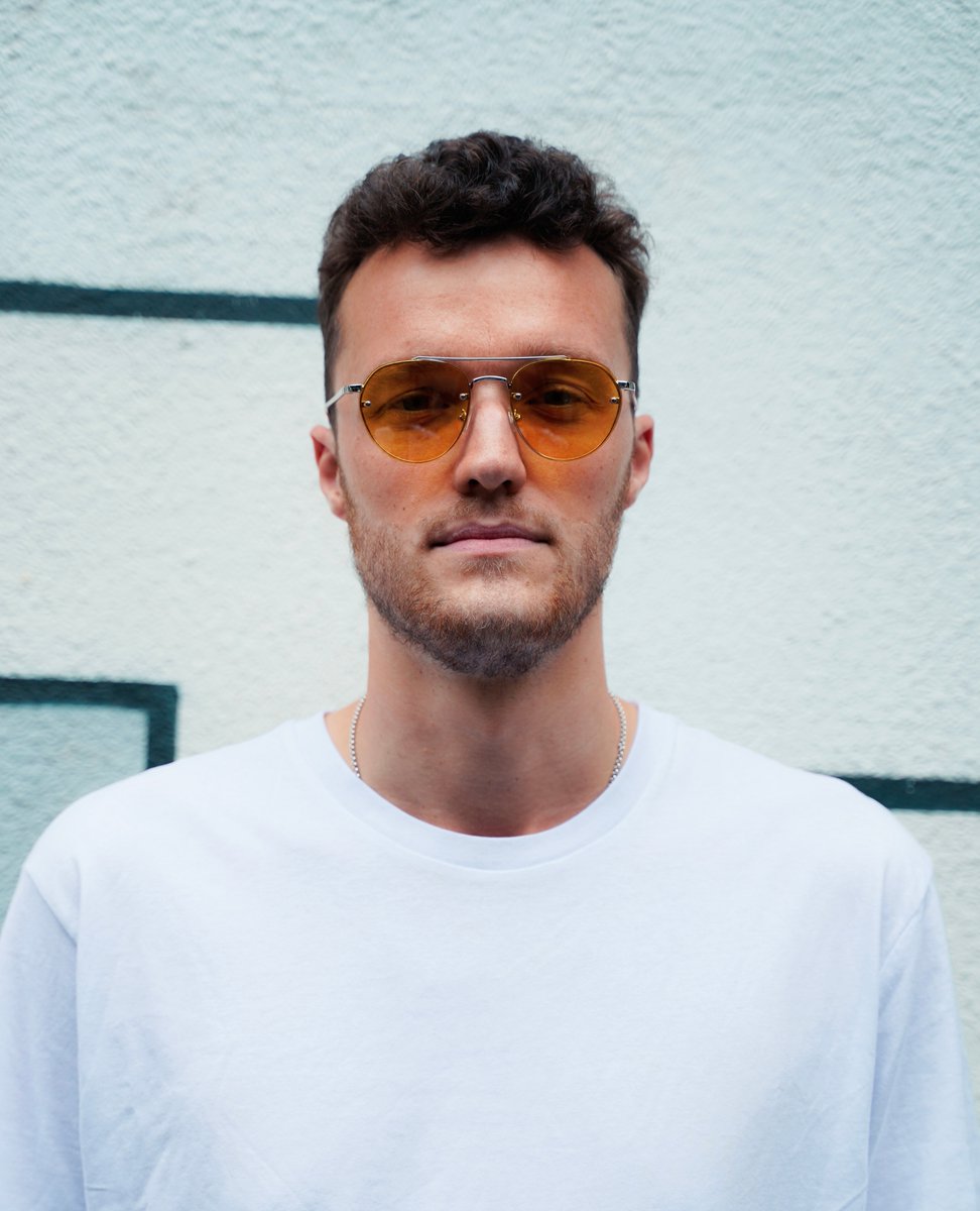 Did you already see my latest video on <a href="/YouTube/">YouTube</a> ?! Link in bio!! 😮😎 #new #video #YouTube #music #artist #dj #djs #djlife