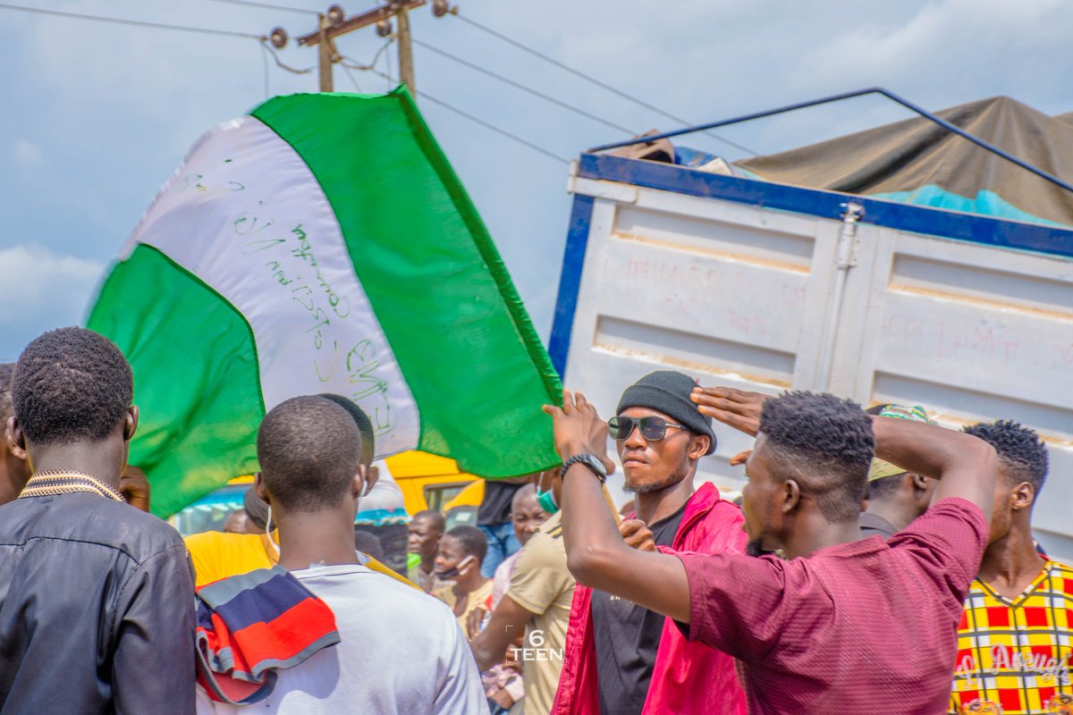 airmaarogunjo's tweet photo. #AgbaraProtest #FixLagosBadagryExpressway #EndBadGovernanceinNIGERIA #EndPoliceBrutalityinNigeraNOW #BADAGRYPROTEST
19:10:20 https://t.co/yPpumcRXGV