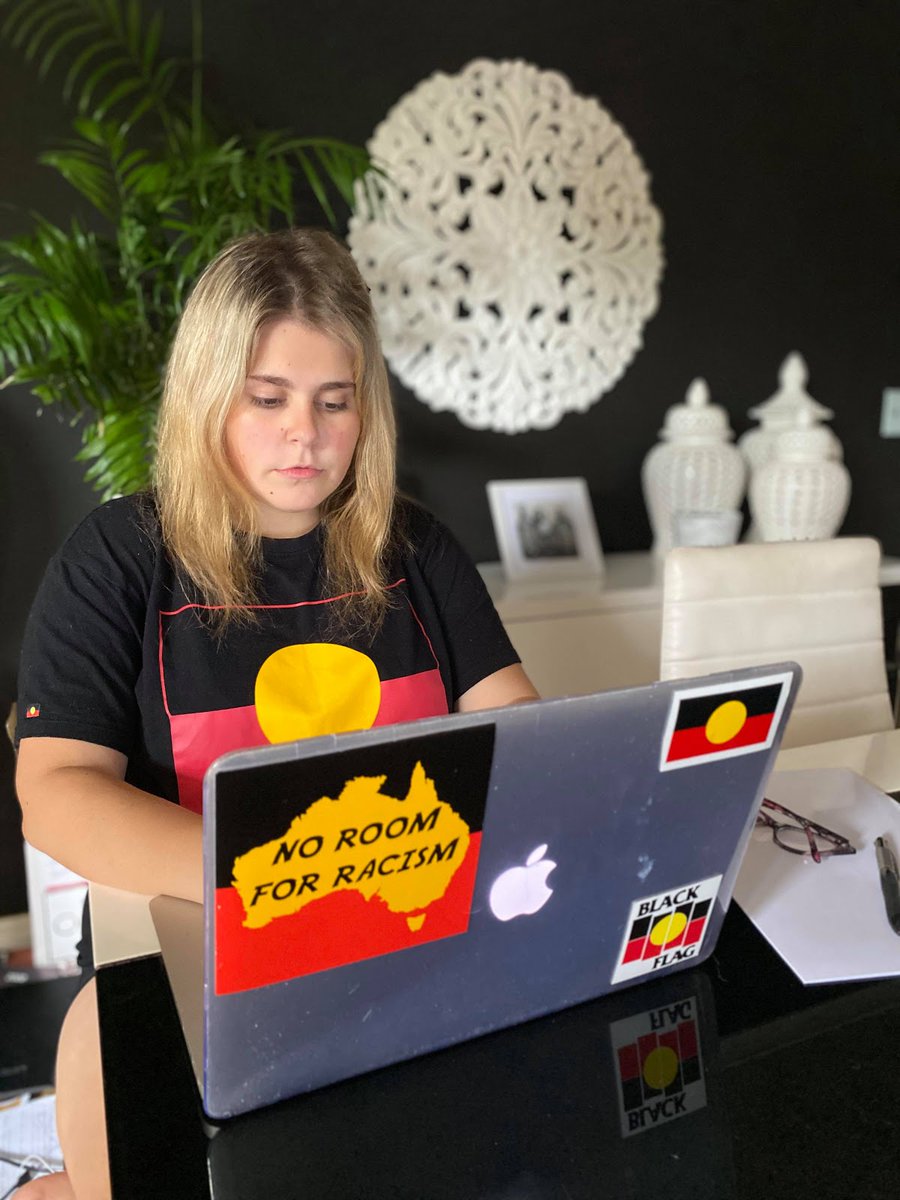 Family, community & social media influencers were key drivers in the health behaviours of young Indigenous People. Learn more about this research led by Yorta Yorta man Troy Walker. @AnnikaMolenaar @ClairePalermo @SCSMonash #ChangeIt ow.ly/B53Z50BX0cs