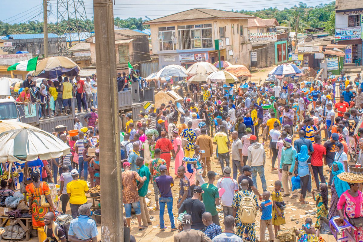 airmaarogunjo's tweet photo. #AgbaraProtest #FixLagosBadagryExpressway #EndBadGovernanceinNIGERIA #EndPoliceBrutalityinNigeraNOW #BADAGRYPROTEST
19:10:20 https://t.co/yPpumcRXGV