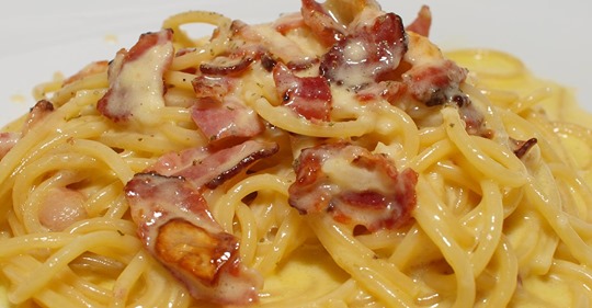 Let's discover some milestones of the #Italian cuisine!
#italy #italianfood #italiancuisine - 👨‍🍳
walksofitaly.com/blog/food-and-… - #mangioitaliano #italianfood #italiantaste #specialita #cucinoitaliano #cooking #gourmet