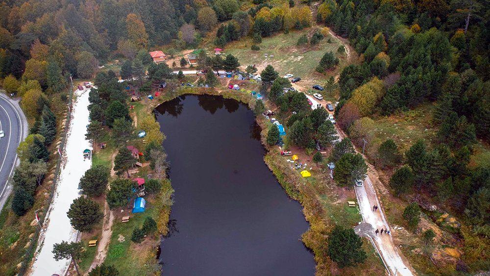 Kütahya'nın Domaniç ilçesinde, sonbaharda göz kamaştırıcı güzelliğe bürünen dağlık alanlar, doğaseverler ve fotoğrafçılardan ilgi görüyor. AA
#trttürk #kütahya #domaniç #sonbahar #doğasever #fotoğraf
https://t.co/PUTUcanR8g https://t.co/IuMSwmb2yn