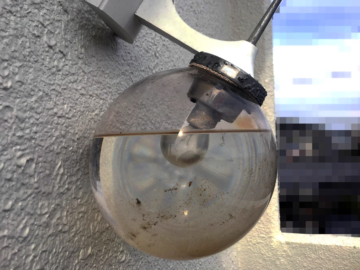 まるで金魚鉢！？漏電ブレーカーがやたらと落ちていた原因がコレ！