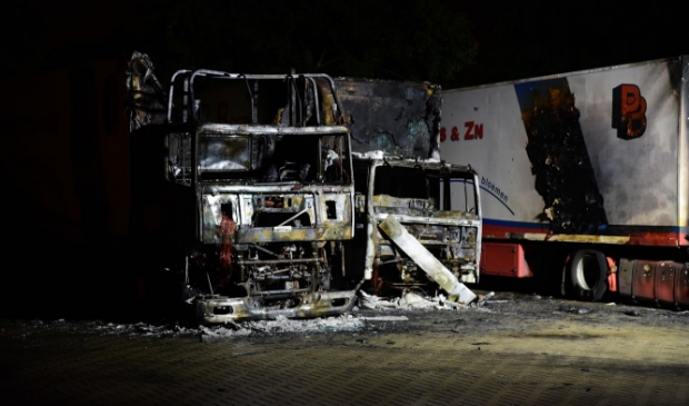 Vrachtwagenbrand in De Lier   -  groot-westland.nl/nieuws/algemee…