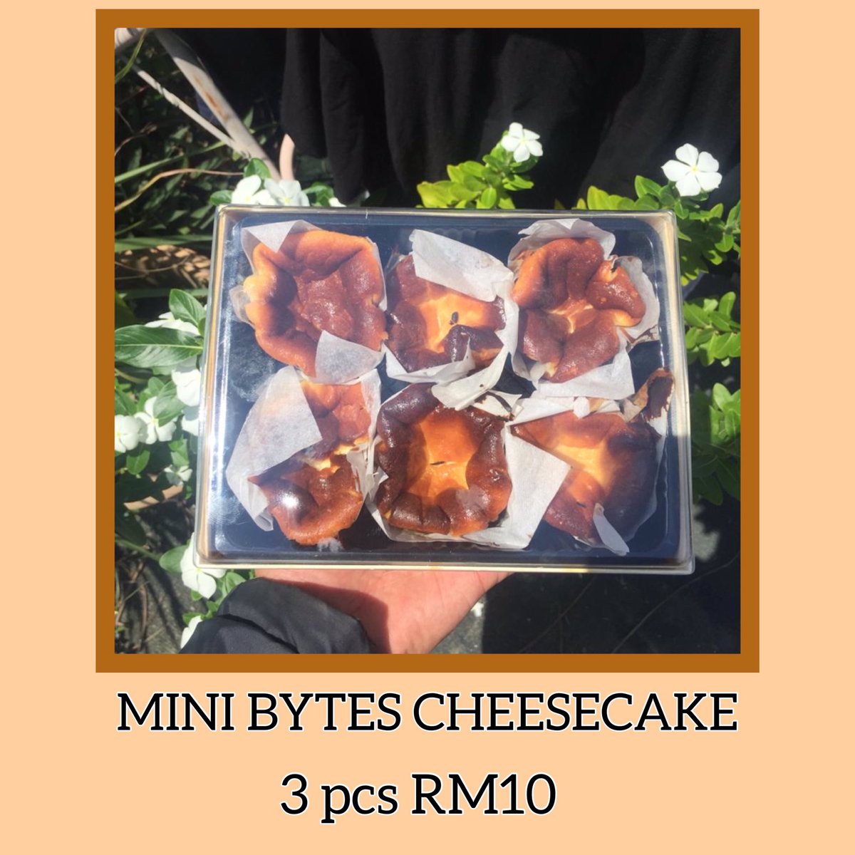 farhhdila's tweet image. Hi! Saya jual mini bytes burn and biscoff cheesecake 😋. 3 pieces for RM 10 and 5 inch RM 35 only! Cod available for gombak and kl area ✨. Text me at +60176153469 to order 😉