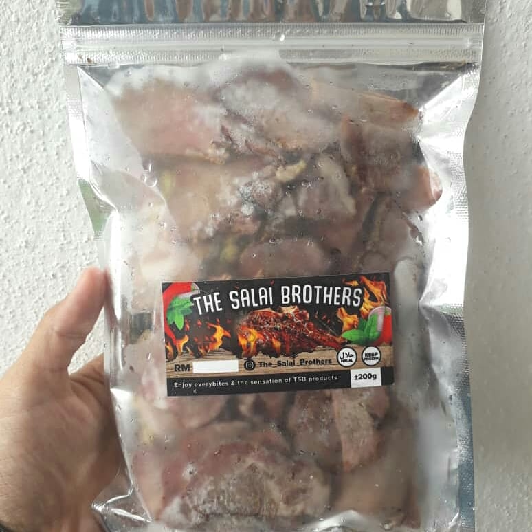 _hafiznizar's tweet image. Hii. Terasa nak makan daging salai ke? Bila orang fikir daging salai mesti ingat masak lemak cili api je kan?

Sebenarnya, daging salai boleh letak atas spagetthi, letak dalam mee. Untuk orang Sarawak tentu suka makan mee kolok dengan daging salai.
