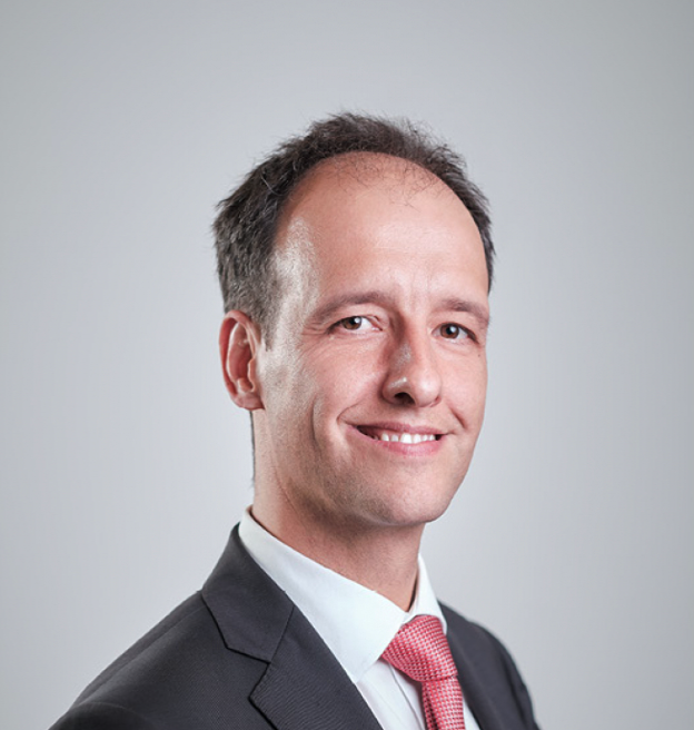 SpaceWatchGL's tweet photo. New Executive Director of the European GNSS Agency takes up office #EGNOS #EUSpaceProgrammeAgency #EuropeanGNSSAgency #EUSPA #Galileo #GovSatCom #RodrigodaCosta @EU_GNSS #UseGalileo https://t.co/T3qXDowVvd https://t.co/veqEzacSJ0