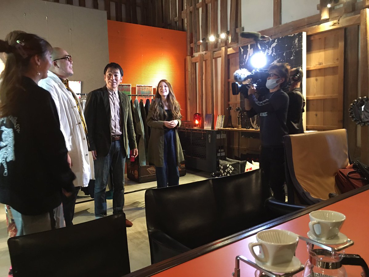 kohitsujiism's tweet photo. 今日は午後からTVのロケに随行しました。今回は私は出演していません。色々勉強になる事が多くて楽しかった。ありがとうございました。
#star
#OfficeBackground
#びわ湖カンパニー
#カワサキイズム https://t.co/SwudDAncqM