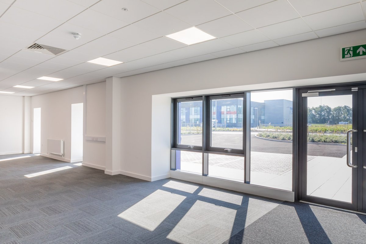 Our units are built with 5%+ office content to accommodate expansion ☑️ Just one of the benefits of basing your business here #UKmfg #MakeItInMiddlesbrough teesamp.co.uk