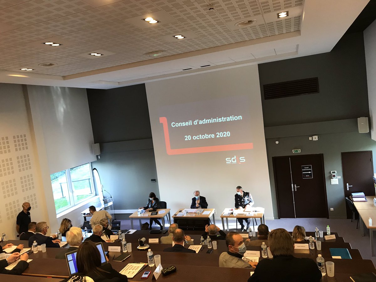sdis42's tweet image. #instances Ce matin au #sdis42 : séance d’installation du nouveau conseil d’administration. ➡️ Le président @Dep_Loire42 salue les nouveaux membres élus suite au renouvellement des conseils municipaux ainsi que les représentants du personnels.