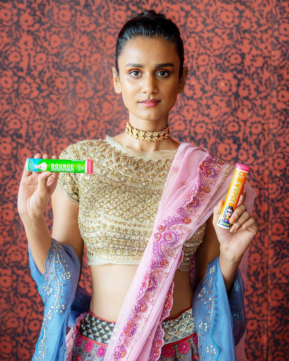 LakmeFashionWk's tweet photo. Glow radiantly with @chicnutrix, our official nutrition partner for #LakmeFashionWeek 2020!
#chicnutrixAtLFW #chicnutrix #experiencechic #beautynutrition #beautyfromwithin #chicnutrixbounce #chicnutrixglow #chicnutrixsuperc #LFW #LFW2020 #5DaysOfFashion #SpotlightReadyatLFW https://t.co/XVG3TwLV4A