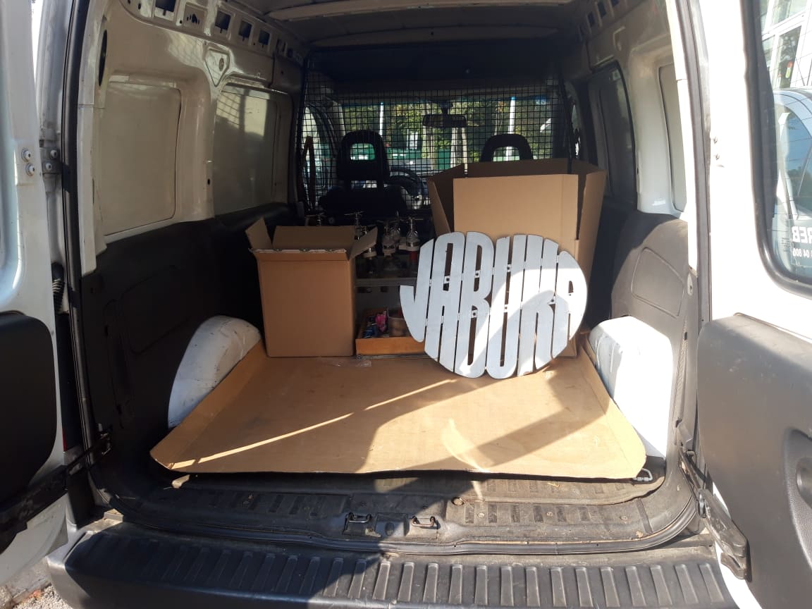 Odlazi dio gradske povijesti. 

Deložacija u tijeku.🍎