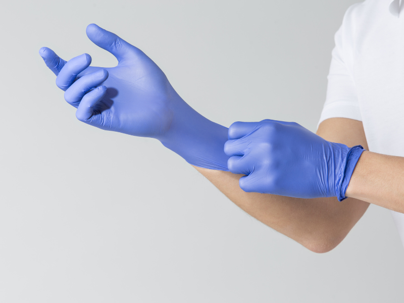 Making informed decisions on appropriate glove choices is always about matching the level of risk involved in the task to be completed to suitable products. Learn more in this article: bit.ly/31l2jUH #medicalgloves #healthcaregloves #examinationgloves