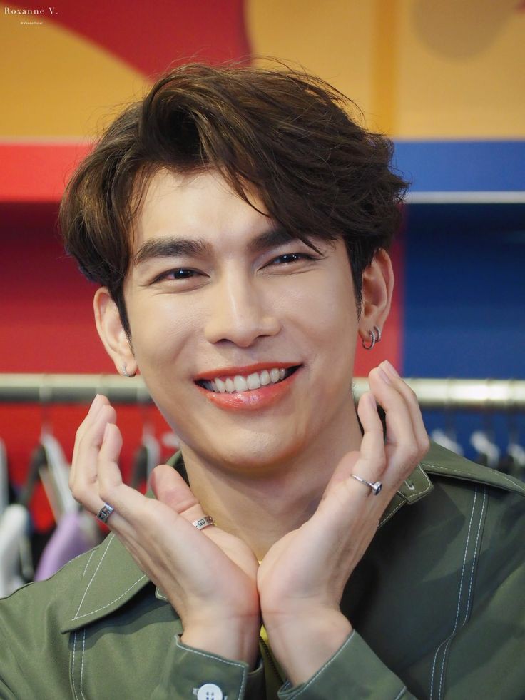  @MSuppasit "You don't always get what you want, you don't always end a day smiling. But tomorrow is a new chapter, and your greatest happiness starts not in anyone else's hands but yours."