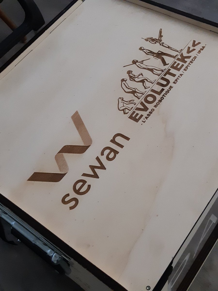SewanGroupe's tweet image. Bienvenue chez Sewan @evolutek42 😁
L&apos;asso des écoles Epita, Epitech, Ipsa et Sup&apos;Biotech participe chaque année à la coupe de 🇫🇷 de robotique. Le but est de construire un ou plusieurs robots autonomes évoluant sur un terrain de 3x2m
#CDR2020