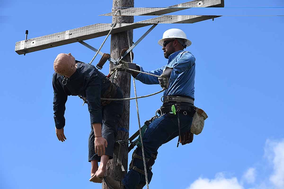 BPUBOfficial's tweet photo. There are 3 more days to register for our Electrical Systems Virtual Tour! This means you can get an insight into BPUB's operations right from the comfort of your home or office this Friday! #bpub #brownsvilletx #publicpower Register: https://t.co/DaNG9eiZ6H https://t.co/tFuKcHgTY6