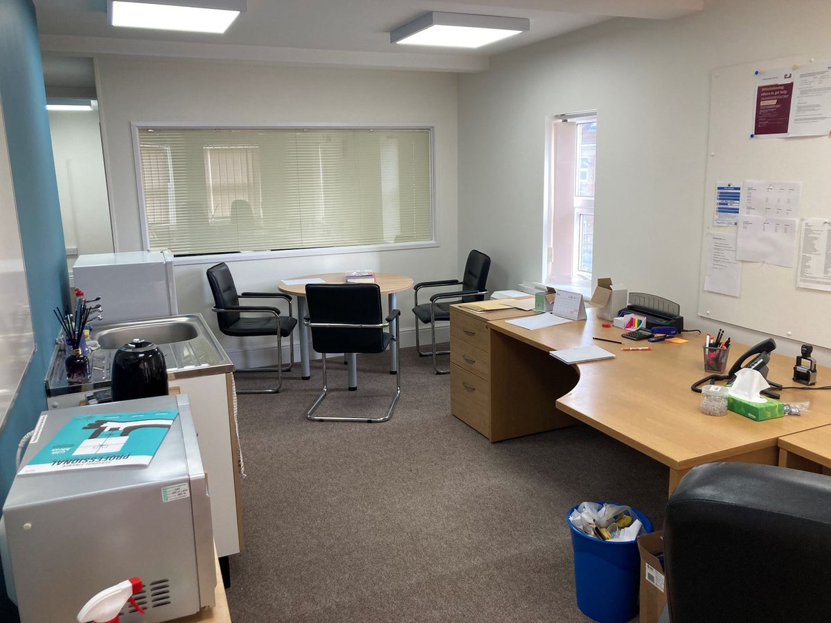 We have an office to rent at Clifton, York.

Easily seats two, would be fine for three, maybe even four if arranged a little differently. All bills included (water, heating, internet). Fully furnished as shown. £450pm all in. No VAT.

Let's be neighbours!

#OfficeSpace #York #B2B
