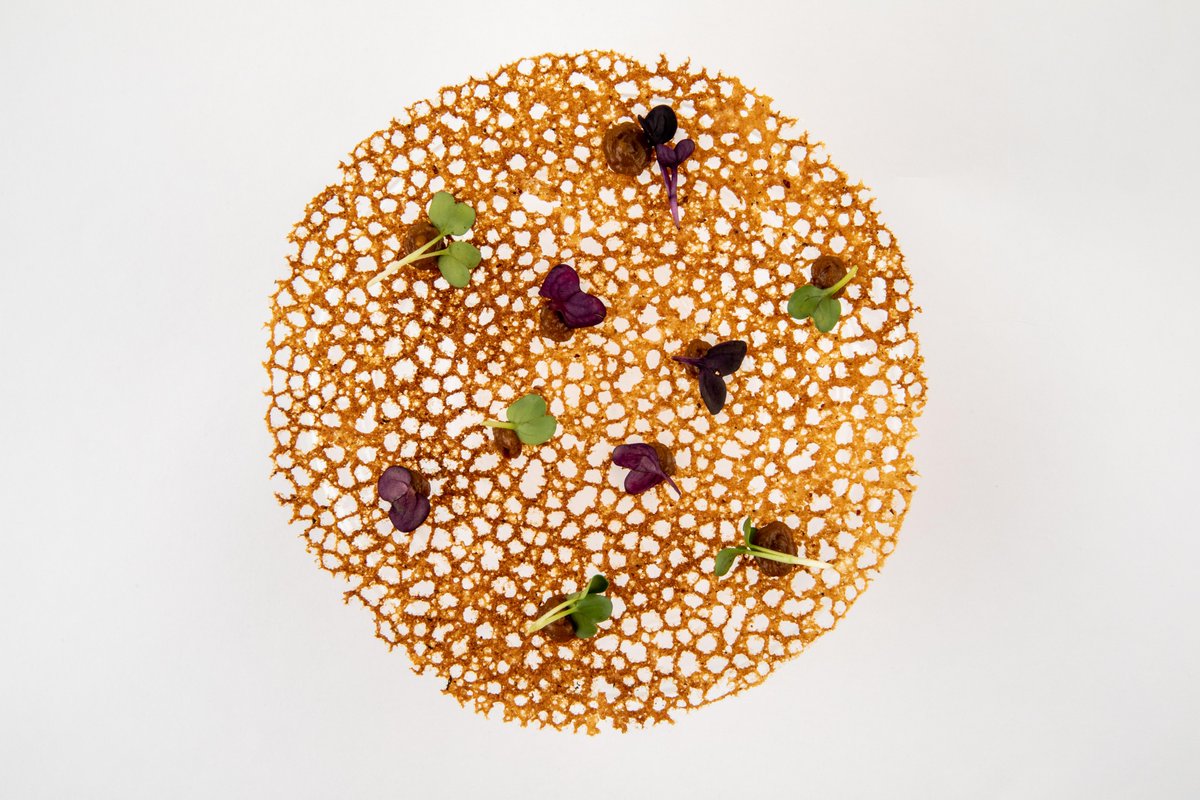 #Gastrovalocal trata de recuperar cultivos en desuso de tomate, patata, maíz y pimiento con un alto potencial gastronómico con los que se pueden crear fantásticas elaboraciones. #SostenibilidadBCC