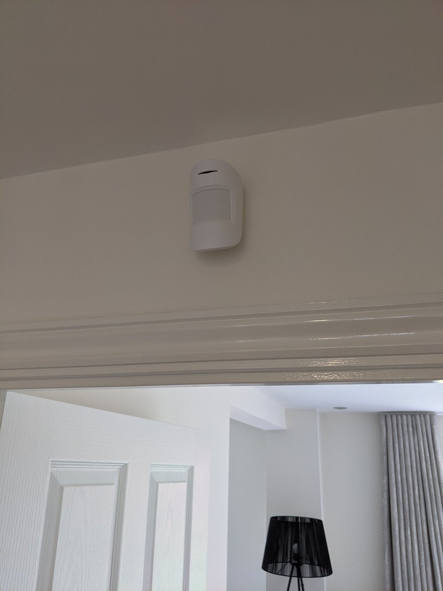 GadgetMyPad's tweet image. Todays Installation of @ajax_systems @ajaxalarms #wirelessalarmsystem #appcontrolled #pushnotifications supplied by @mastdigitaluk #westmidlands #worcestershire #cctv #homeautomation #ubiquiti #Wireless