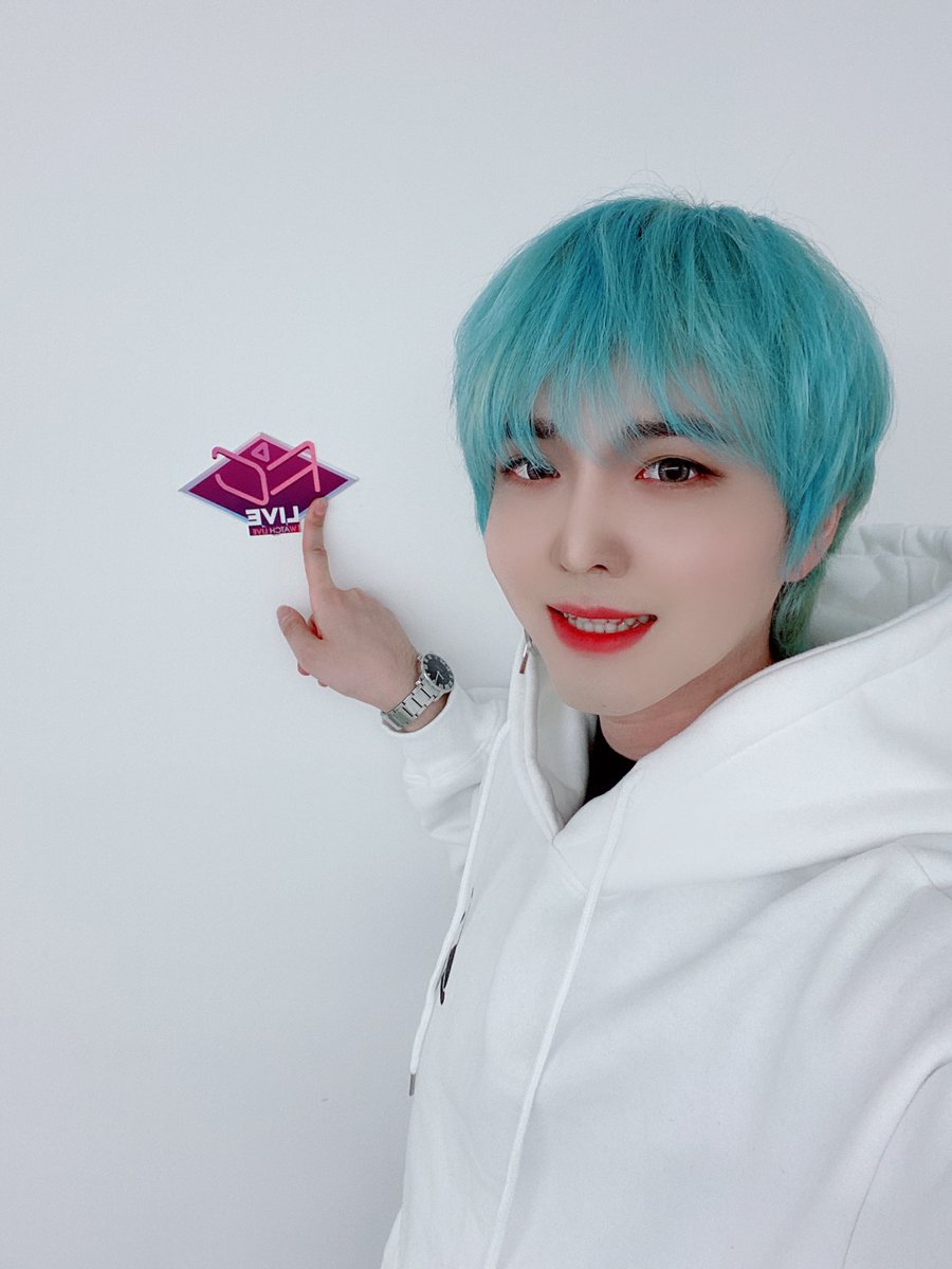 #제스
여러분들 #FClive 에서 이번 주 금요일도 토크쇼를 진행합니다❤️관람은 무료이니 와서 많은 응원 부탁드립니다!열심히 준비할께요!!😄
#TARGET #타겟 #WEAREKPOP #세러데이 #블록체인 #킴보 https://t.co/4qqEw9BQQf