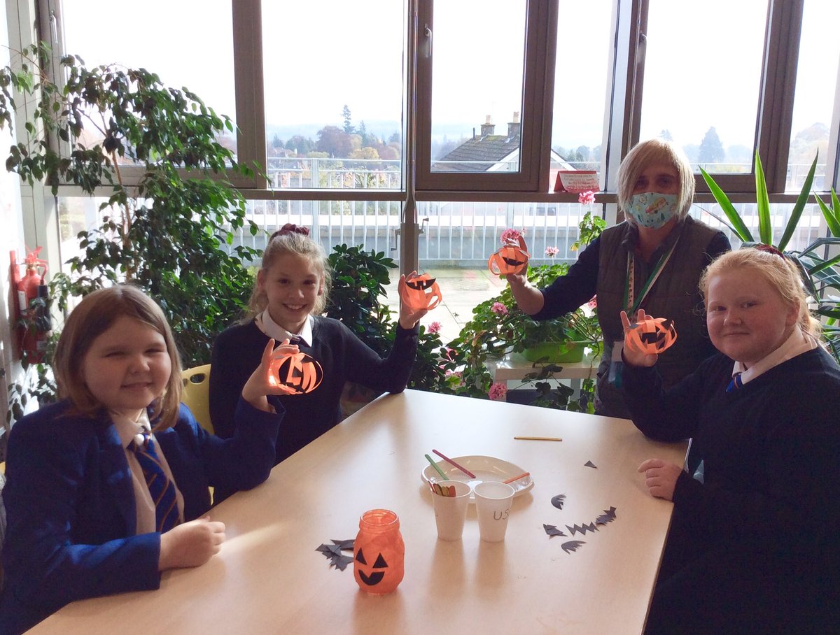 BrechinHighLib's tweet photo. Some lovely S1s joined us today for our first creeptastic #CraftsClub post-lockdown. π Itβs good to be back! #ThisIsBrechin https://t.co/973eIxPPLC