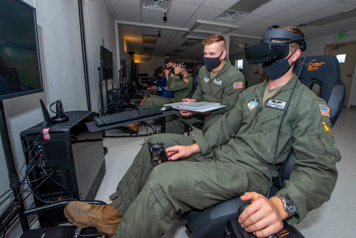 af_academy's tweet image. The 94th &amp;amp; 557th Flying Training Squadrons added Immersive Training Devices to their squadron areas over the summer. These devices help maximize training time previously lost during incompatible weather conditions. #AirmanshipWeek @usairforce