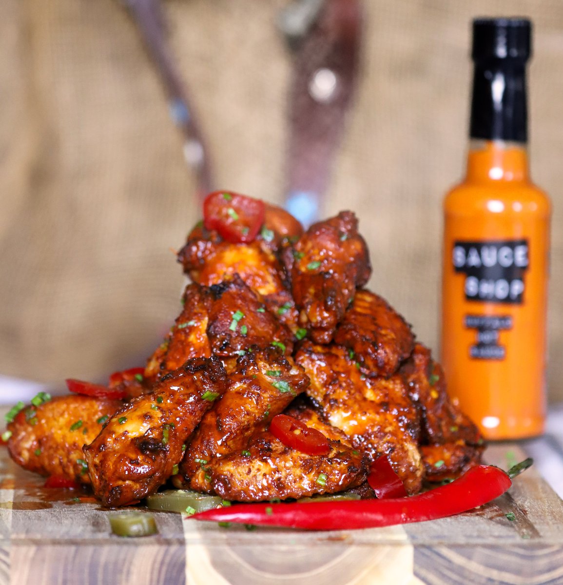 AddlestoneOne's tweet photo. Come in from the cold and heat up your lunchtime. Can you handle the Habanero Hot Wings at @Smith_Western? #AddlestoneOne
Menu: https://t.co/FbK6TMxGz4 https://t.co/NbVtRITsDz