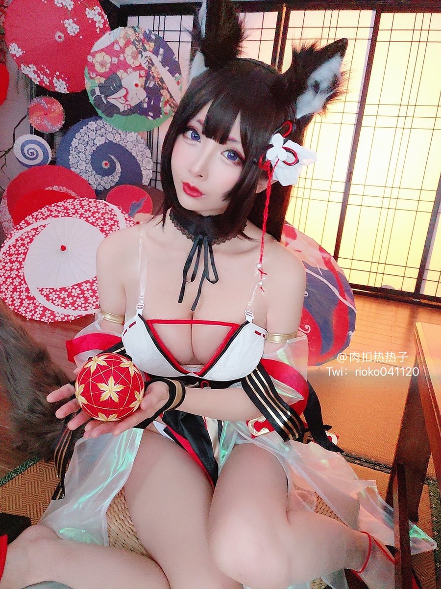 主上，海边玩累了的话，就回天城身边休息一会儿吧～ https://t.co/KAbEV6eSR5