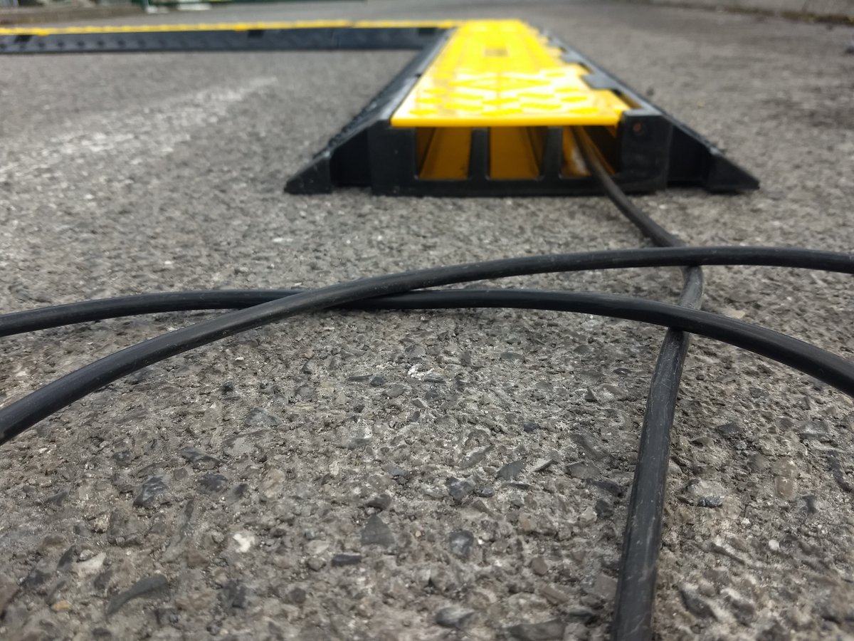 ErncoGroup's tweet image. Cable protection ramps from @ErncoGroup 1000x300x500mm ramp with 3 No 30x35mm channels. Suitable for car and van traffic. #cableprotection #cableramp #erncotraffic #trafficmanagement