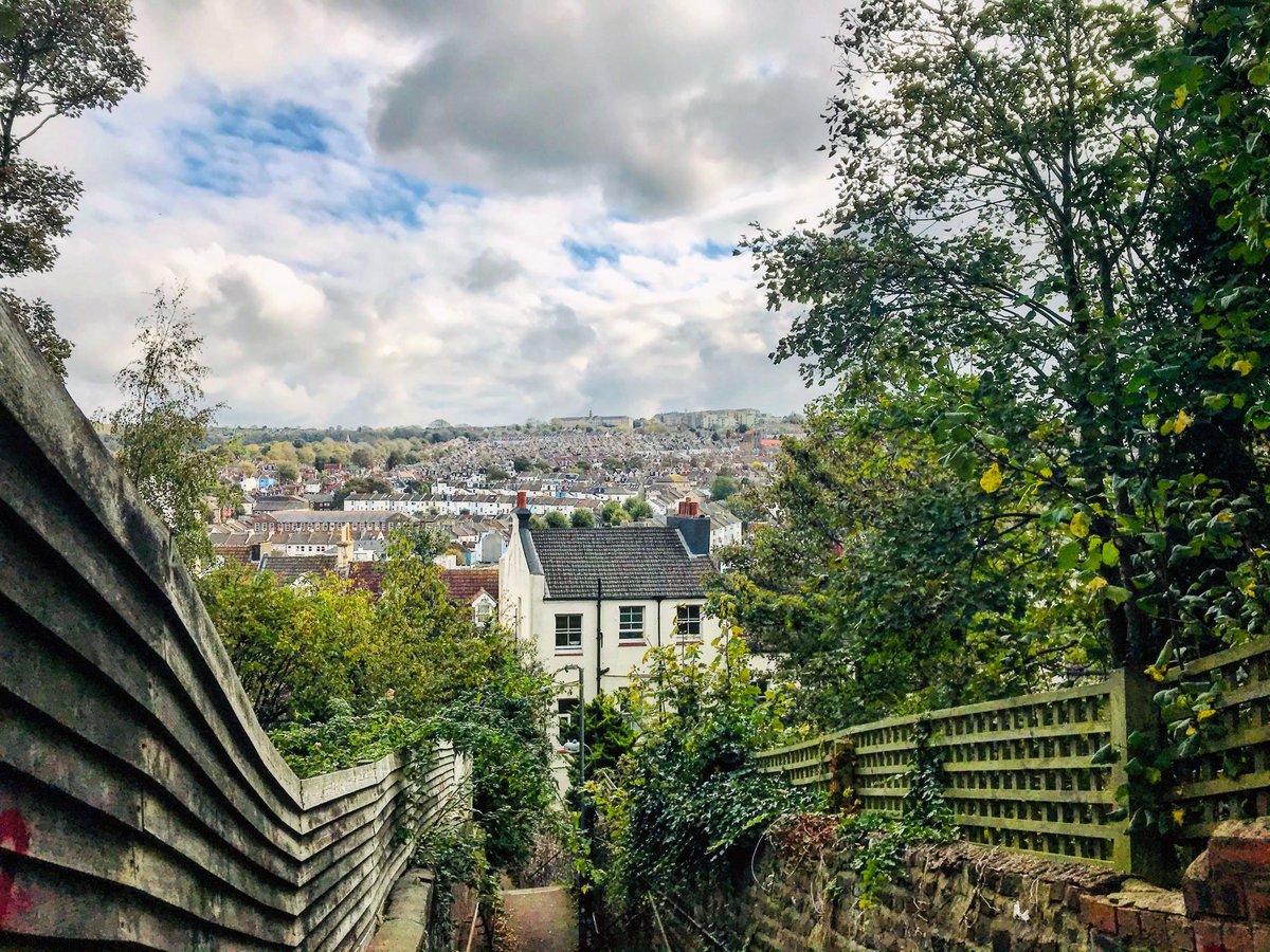 MagicBrighton's tweet image. Picture postcard city... 😉 #Brighton #Hove @ThePhotoHour @Brighton_Hour #city #seaside