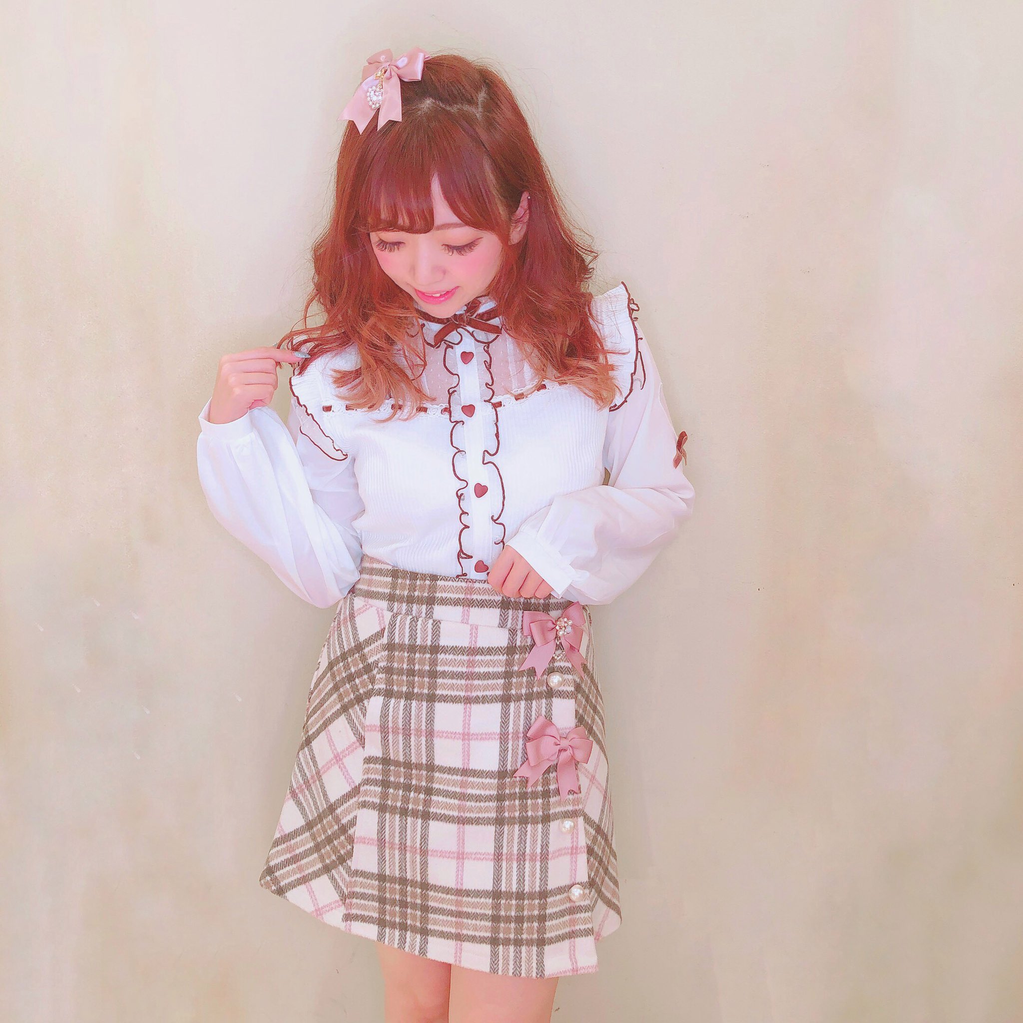 LIZLISA リボンブローチ付きチェックスカート ワンサイドリボンチェックスカパン ｜ LIZ LISA（リズリサ）公式