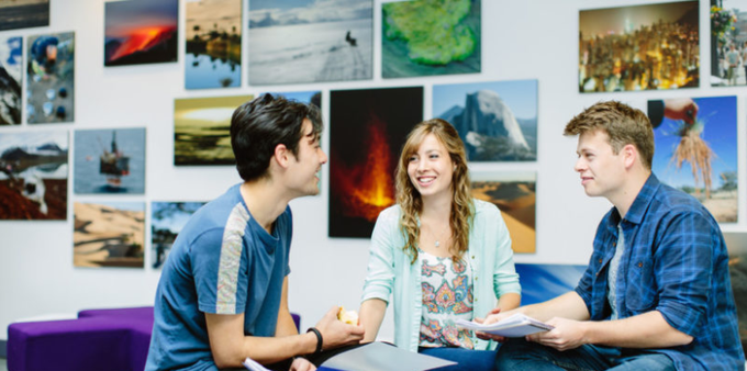 PriestleyCentre's tweet photo. Are you a postgraduate researcher @UniversityLeeds with an interest in #climate? Looking for professional development opportunities? 

We're now accepting applications for our next cohort of Priestley Climate Scholars - deadline 15 November 📅

https://t.co/JPgDlbQWCw https://t.co/vkqT9nIQjv