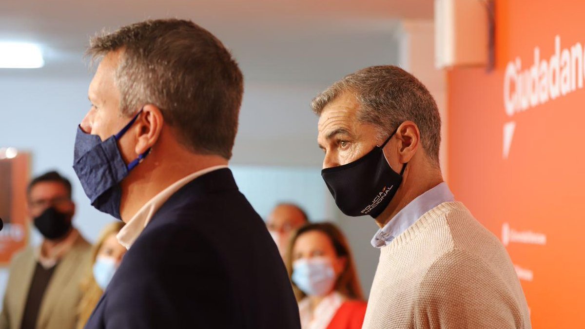 Tonicanto1's tweet photo. Ha sido un honor celebrar el primer Comité Autonómico de @CsCValenciana de esta nueva etapa junto a @CCuadradoCs.

Queremos que esta sede sea la casa de todos los afiliados. Que vengan a debatir, a proponer y hablar de política.

¡Damos el pistoletazo de salida! #EquipoCs https://t.co/u304QCu3db