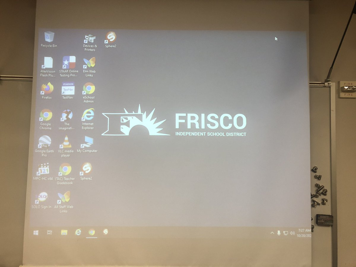 Tranglekrause's tweet photo. Clean your virtual desktop day! Aaahhh!!! @TaylorElemTalk https://t.co/6DL4LB5NcL