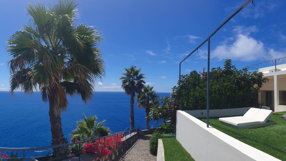 SYTM14's tweet image. One of our favourite ocean view wedding venues on Madeira Island: youtu.be/jNILYryDhGY   #madeira #wedding #casamento #weddingvenue #weddingportugal #portugalwedding #destinationwedding #weddingplannerportugal #pontadosol #estalagemdapontadosol #elopement #elope