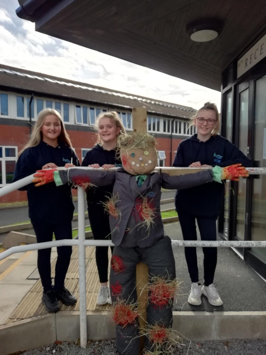 Walney_School's tweet photo. Year 8 have been hard at work creating our entry for the Furness Scarecrow Avenue event. We think they've done a fantastic job. We also need your help naming our scarecrow, there is a prize for the winner #furnessscarecrow #proudofourstudents #proudofourcommunity https://t.co/hBjo9LXskg