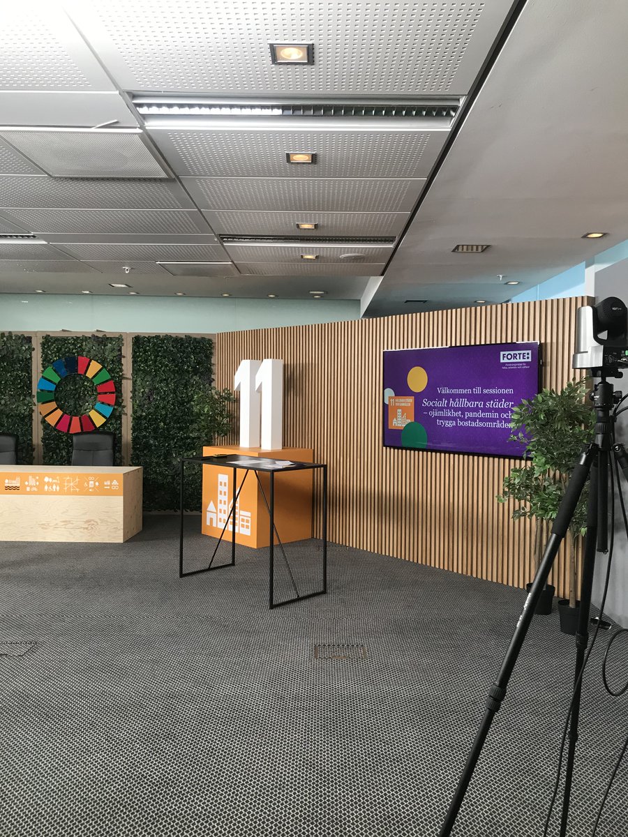 Snart sänder vi live under #Mål11veckan. Följ vår session om socialt hållbara städer från klockan 15:00. Medverkande är bl.a <a href="/AnnaBalkfors/">Anna Balkfors</a> <a href="/malmostad/">Malmö stad</a>, Anna Hedlund <a href="/Lundsuni/">Lunds universitet</a> samt prof. Mikael Rostila <a href="/Stockholms_univ/">Stockholms universitet</a>. Streamen hittar du här: forte.se/evenemang/fort….