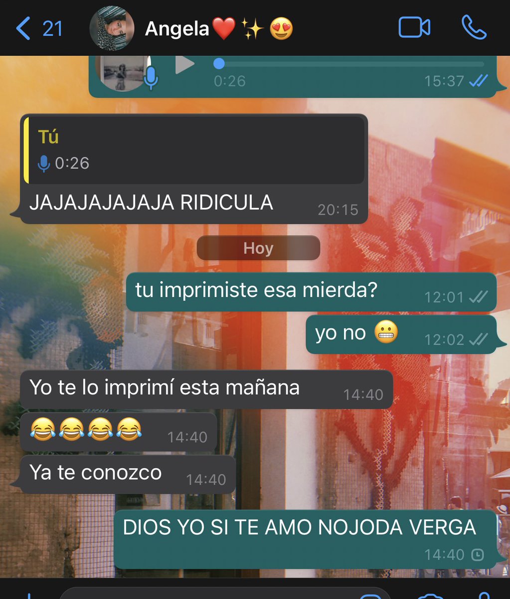 demoninneon's tweet photo. cuando tus amigas de pana son un angel caido del cielooooooo https://t.co/Pf8tJjLShP