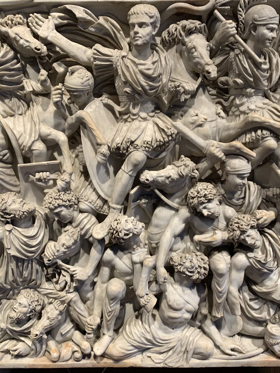 DimitriTilloi's tweet photo. Le Grand sarcophage Ludovisi du Palazzo Altemps, on pourrait rester des heures à relever chaque détail. https://t.co/GztfNTu0x0