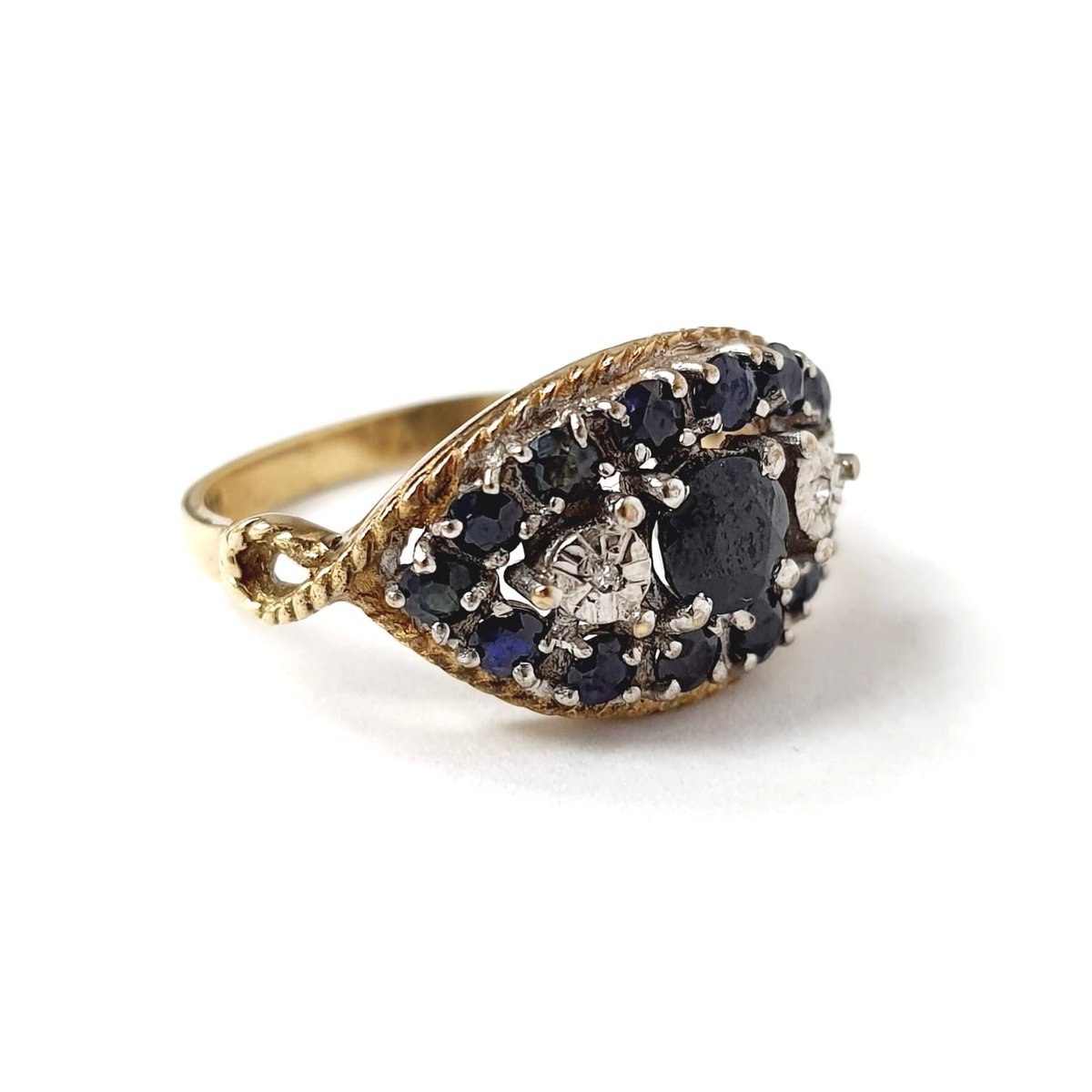 albone's tweet image. 9ct Vintage Dark Sapphire &amp;amp; Diamond Ring Yellow Gold 3.8g Size P £195 ⠀

#vintagejewellery #vintagejewelry #vintage #antiquejewelry #antiquejewellery #jewellery #vintagefashion #vintagestyle #vintagejewelryforsale #jewelryaddict #jewelry #antiquejewelryaddiction #antique