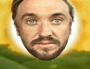 pattyechevx's tweet photo. Yo nunca pense que iba a tener Twitter pero por el dios de tom felton soy capaz de todo 🖤 🐍
#TomFeltonWeLoveYou #tomfelton #tomisourwillow #Tomisinnocent https://t.co/vZP8Ys33kG