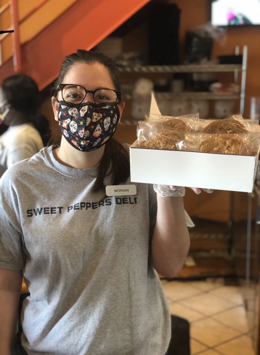 PeppDeliColumbu's tweet photo. We have a dozen cookies ready for you! Do you like our cookies? You can get a dozen to satisfy your cookie cravings or gift them to someone else! https://t.co/NKxlBYFqyS