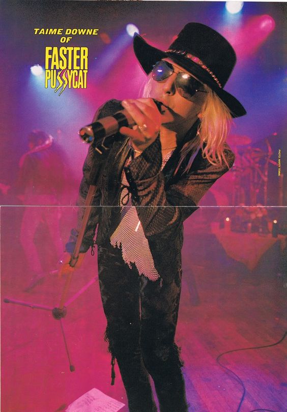 Taime Downe of Faster Pussycat.
TRIVIA: Downe was a well-known singer of the Sunset Strip, but he's a Seattle native who knew various grunge scenesters when he was in high school, including Layne Staley of Alice in Chains.
#80s #hairmetal #classicrock #sleazerock #90s #glamrock https://t.co/00laHYmiCv