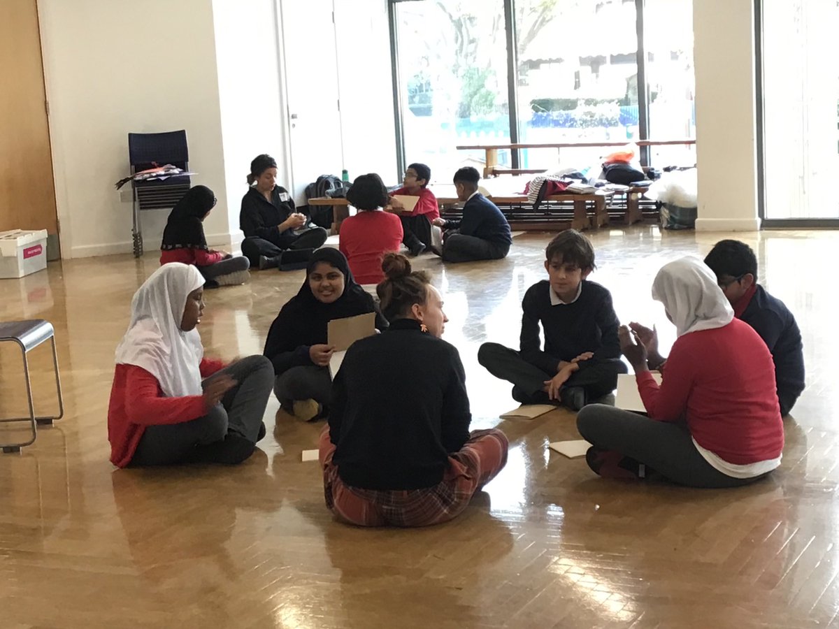MayflowerSch's tweet image. We are really enjoying learning about wellbeing through creativity with ⁦@BsideRselves⁩ theatre