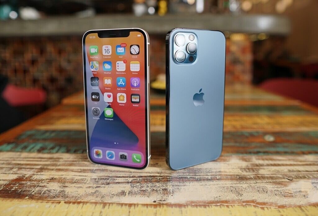 Новые айфоны сегодня. Iphone 9 Pro. Айфон 2022. Iphone 11 2022. Айфон 2022 года.