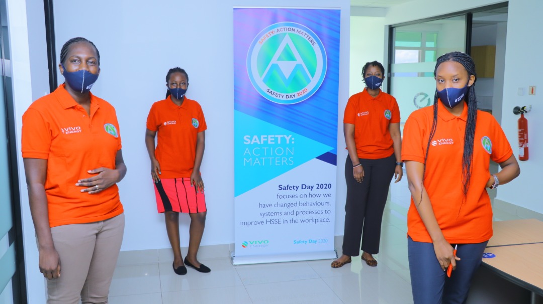 VivoEnergyRw's tweet photo. The team was on point in matching cool outfits which literally nailed the day. Join us throughout this week as we continue to celebrate #SafetyDay2020. A beautiful Tuesday morning it was indeed!
#SafetyDay2020 #SafeNaEngen https://t.co/ZIGRMF2n4B