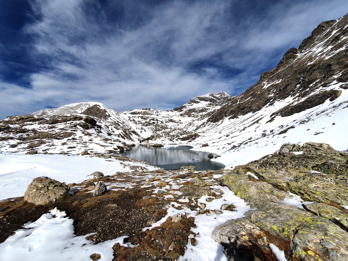 gipfelwelt's tweet photo. Fantastische Rundwanderung in den spanischen #Pyrenäen vom Valle de #Pineta zu den Lagos de la #Munia rund um den Pico de #Chinipro beim Monte #Perdido Massiv. #Tour #Tagestour #Bergtour #Europa #GR11 #Hochebene #Hochgebirge #LagosdelaMunia #MontePerdido https://t.co/RKGI4A7HCk https://t.co/KtFiaLiMmV